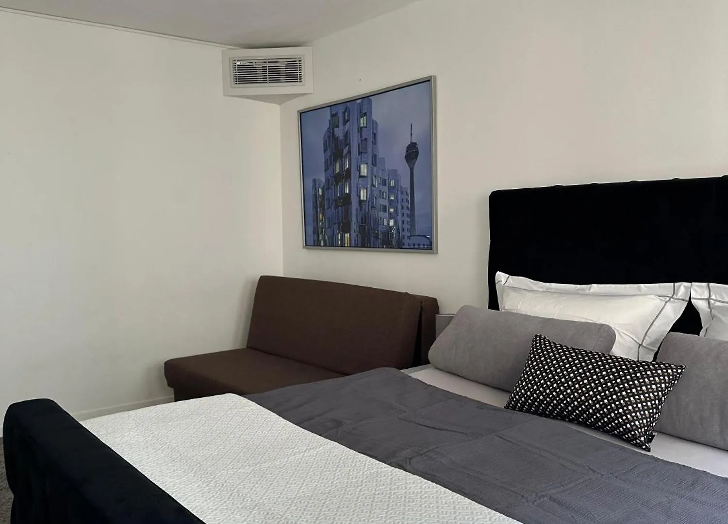 City Center Apartments Duesseldorf 0*, Dusseldorf Germany